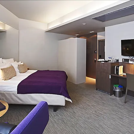מלון Solo Sokos Paviljonki 4*